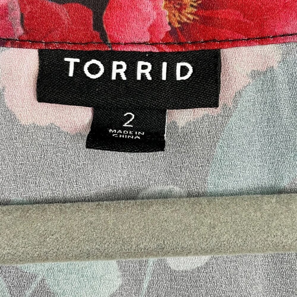 Torrid Black Floral Hi-Lo Tunic Flutter Sleeve V-Neck Size 2X - Picture 4 of 15